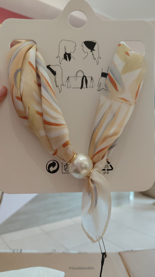 FOULARD
